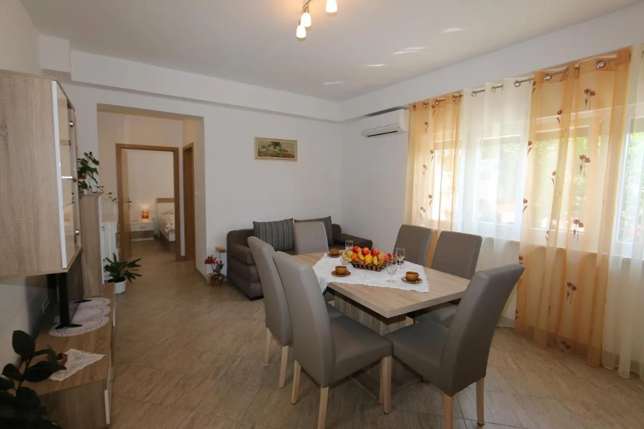 Apartment In Silo - Insel Krk 45795