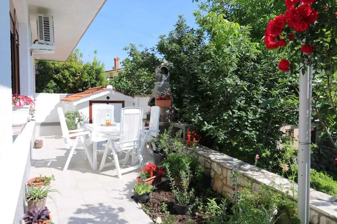 Apartment In Silo - Insel Krk 45795
