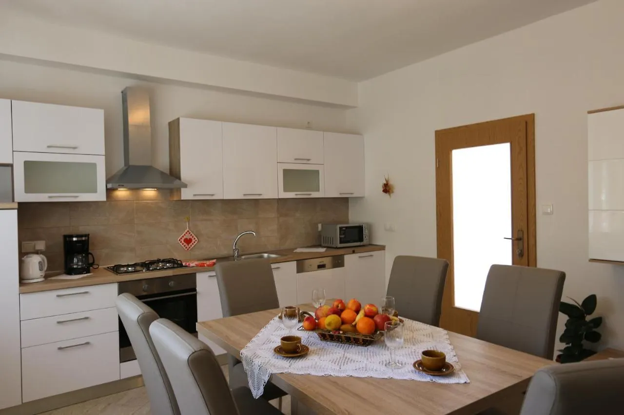Apartment In Silo - Insel Krk 45795